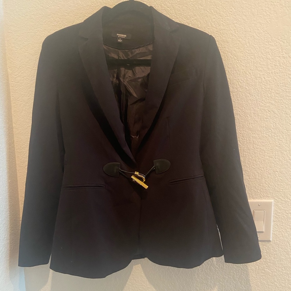 Black Premise Studio blazer with toggle front clasp Size: 4